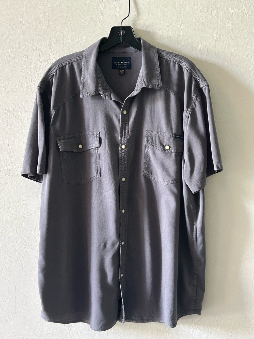 Lucky Brand Mens XL Washed & Worn Snap Front Charcoal Gray Short Sleeve Shirt